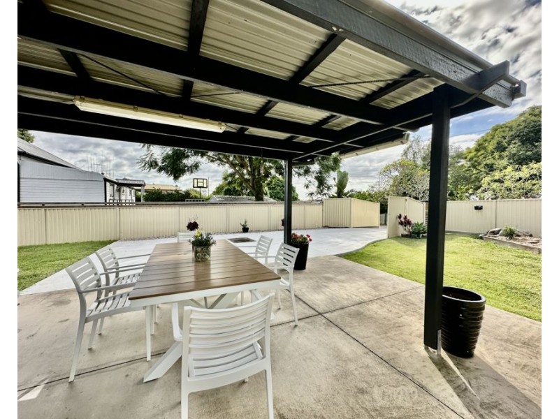 4 Feeney Lane, East Ipswich QLD 4305
