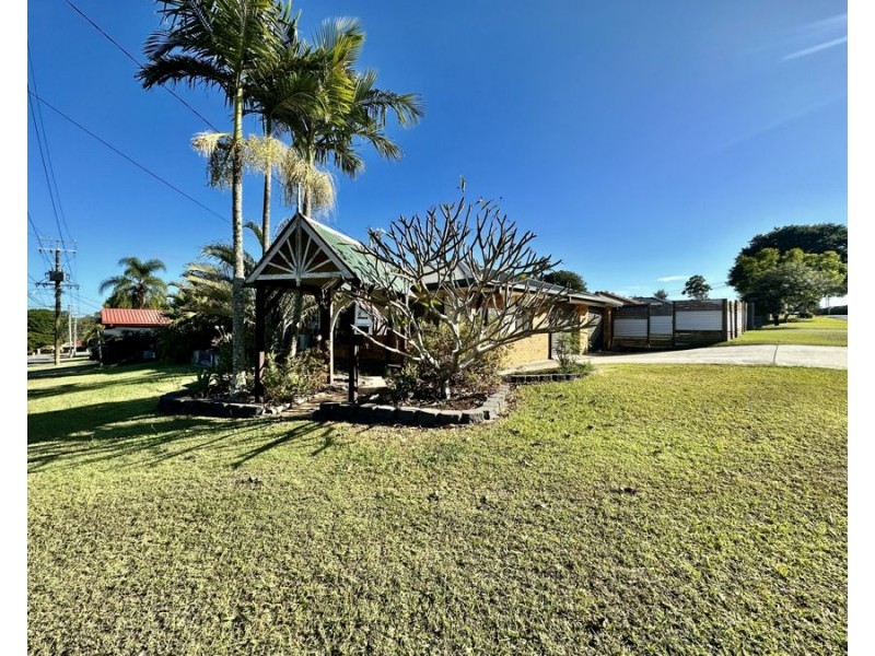 8 Bluegum Dr, Camira QLD 4300