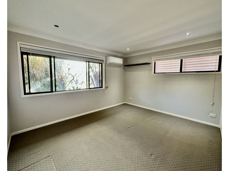 8 Bluegum Dr, Camira QLD 4300