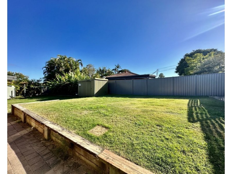 8 Bluegum Dr, Camira QLD 4300