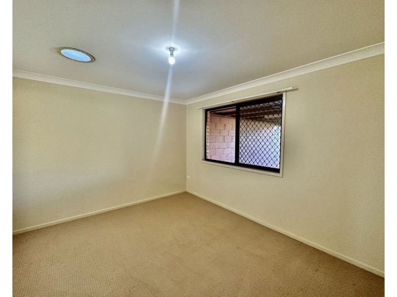 2/2 Belcher Drive, Glenvale QLD 4350