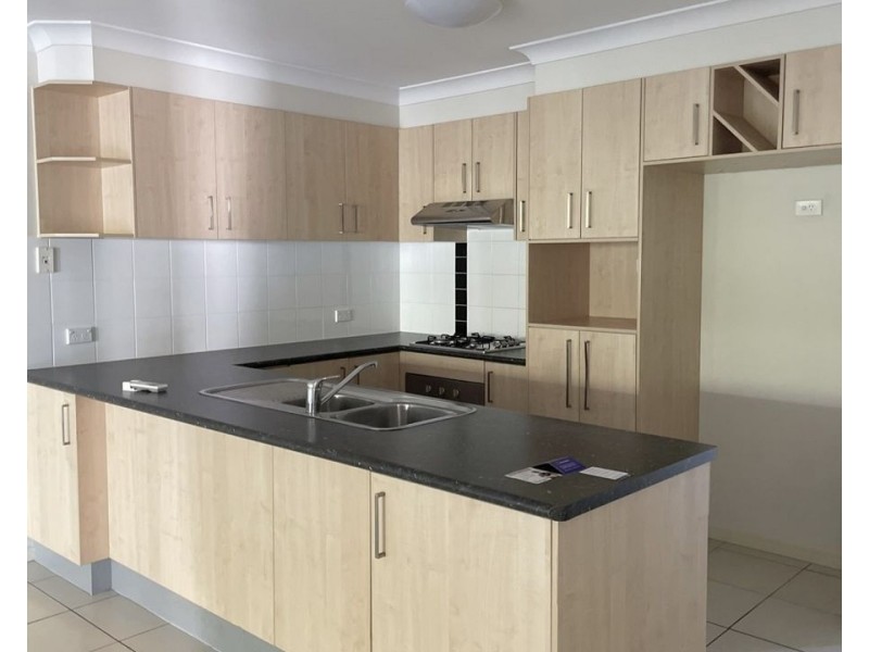 2/12 Jack Conway Street, One Mile QLD 4305