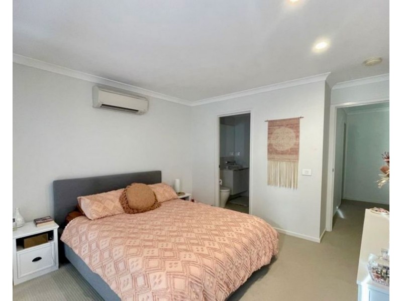 6 McLean Street, Ripley QLD 4306