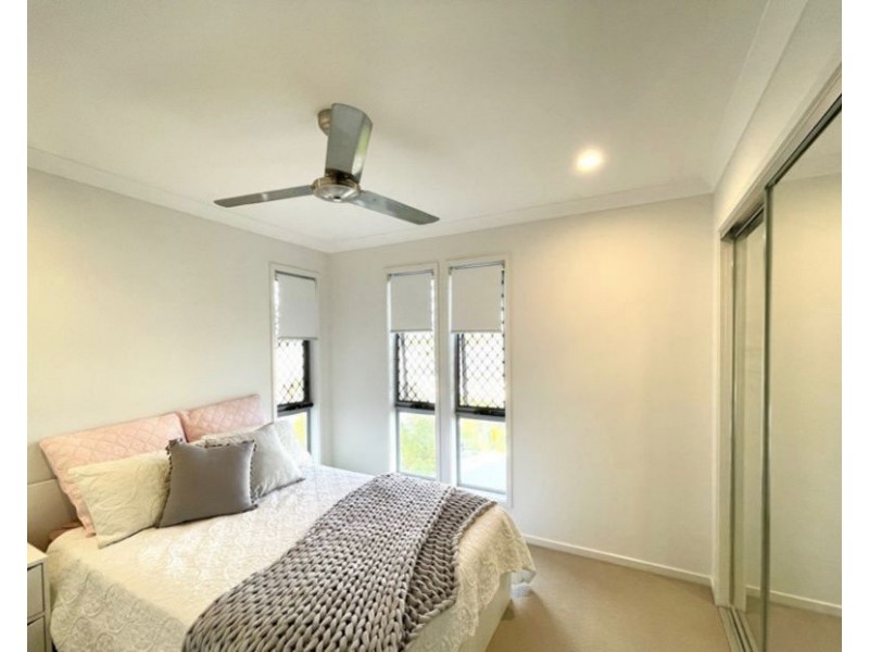 6 McLean Street, Ripley QLD 4306