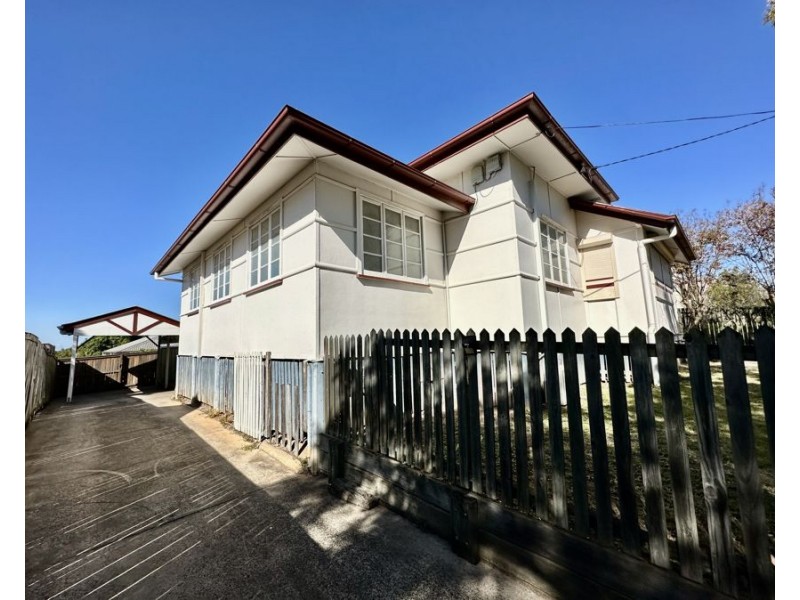 73 Downs St, North Ipswich QLD 4305