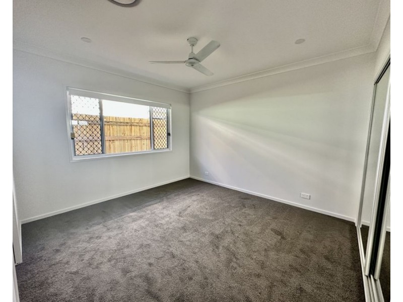 19 Bloomfield St, Pallara QLD 4110