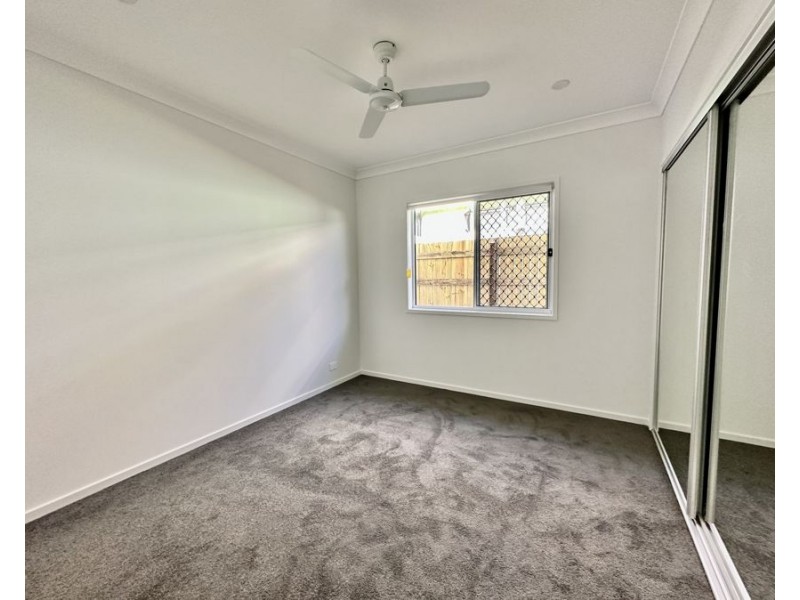 19 Bloomfield St, Pallara QLD 4110
