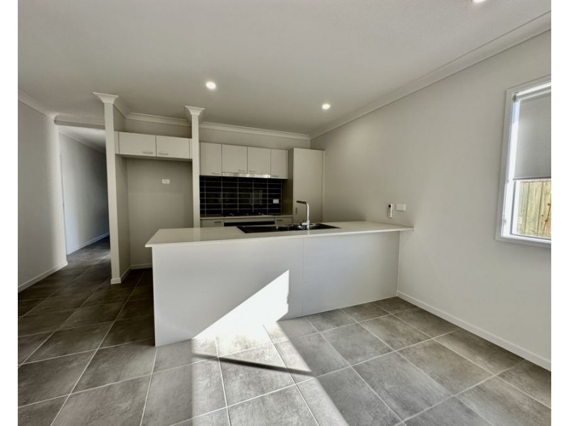 15 Ashwood Cct, Chambers Flat QLD 4133