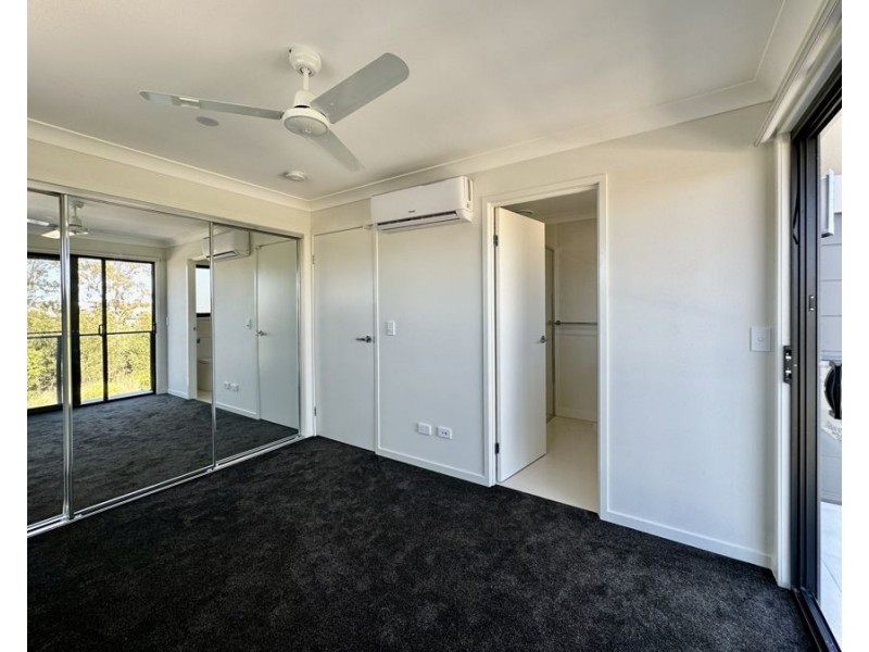 7 Loane Lane, Ripley QLD 4306