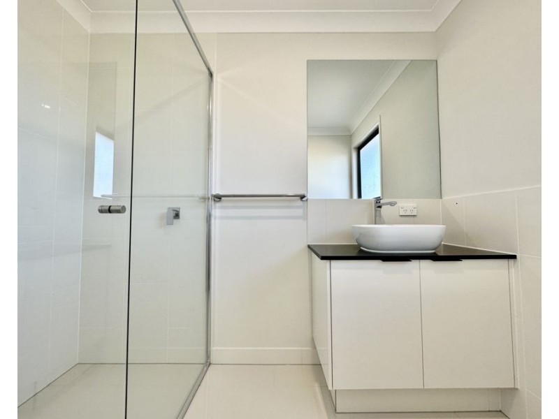 7 Loane Lane, Ripley QLD 4306