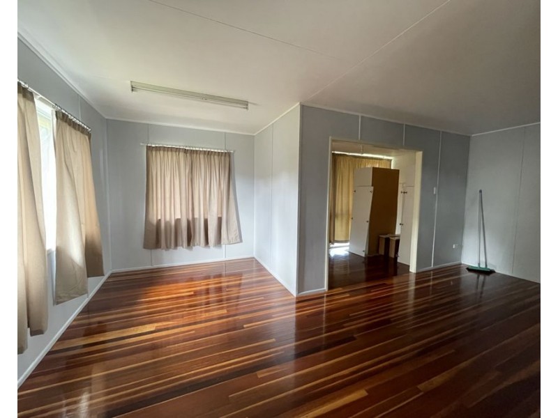 7 Irvine Street, East Ipswich QLD 4305