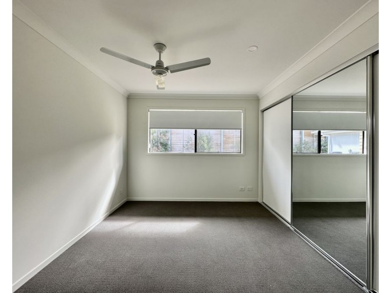 55 Dominique Way, Flinders View QLD 4305