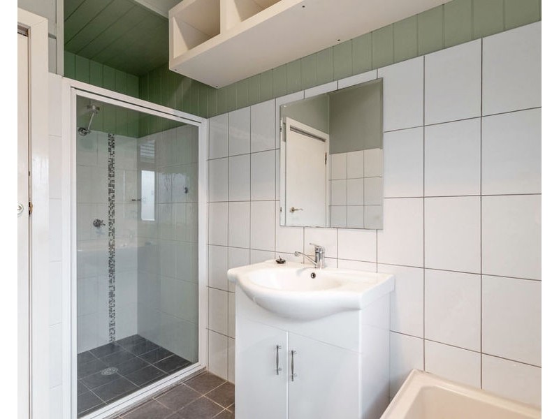 14a Green Street, Booval QLD 4304