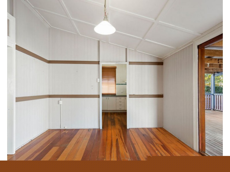 14a Green Street, Booval QLD 4304