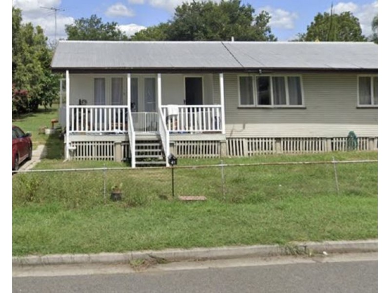 41 Clifton St, Booval QLD 4304