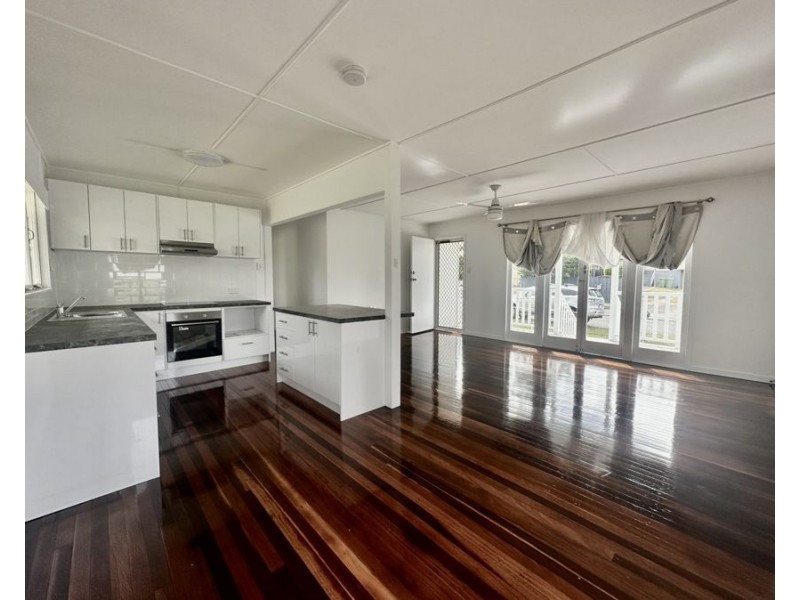 41 Clifton St, Booval QLD 4304