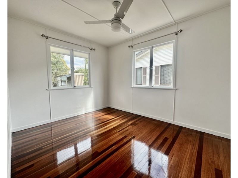 41 Clifton St, Booval QLD 4304