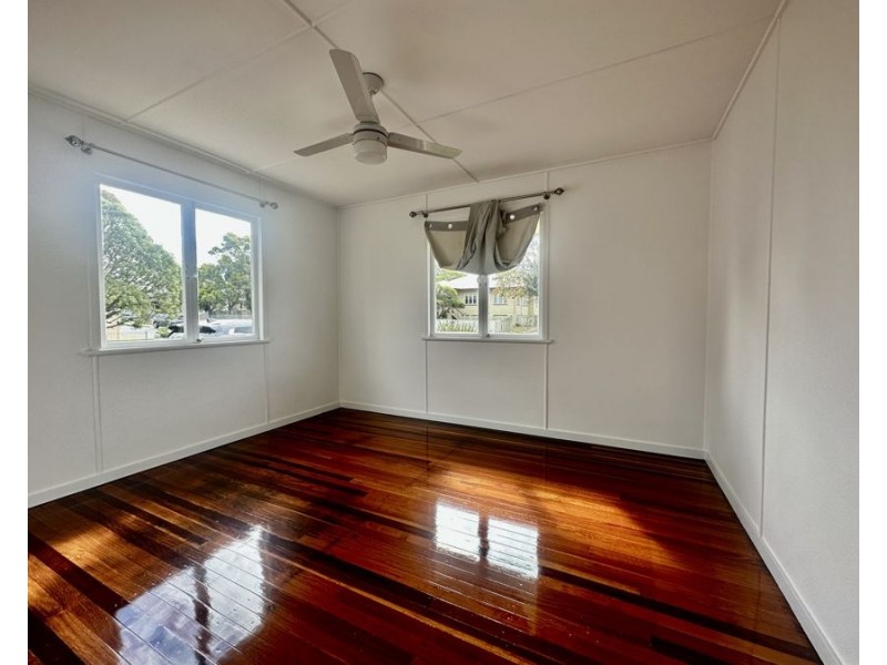 41 Clifton St, Booval QLD 4304