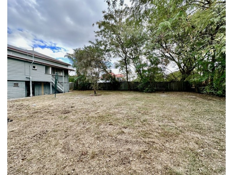 40 The Terrace, North Ipswich QLD 4305