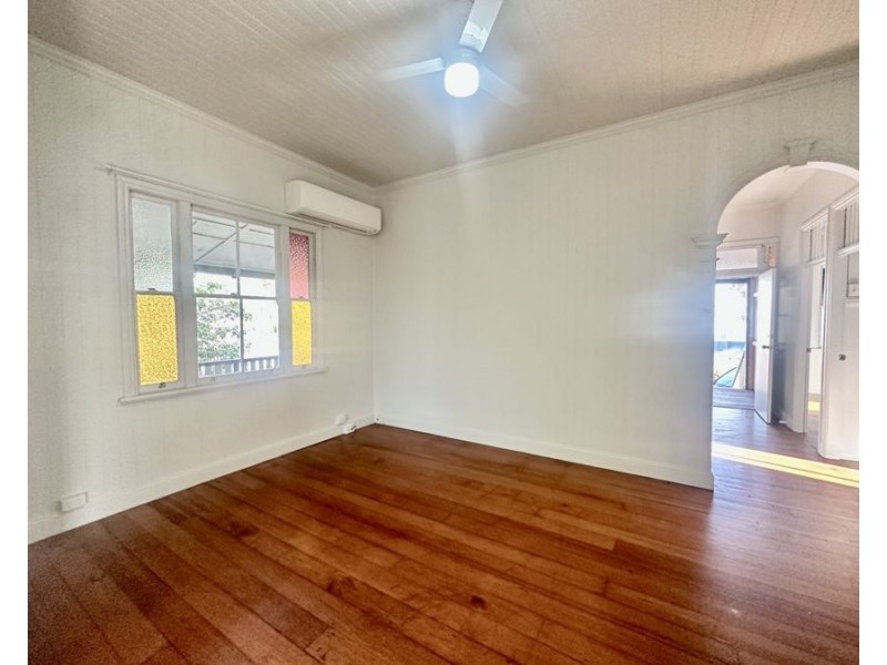 41 The Terrace, North Ipswich QLD 4305