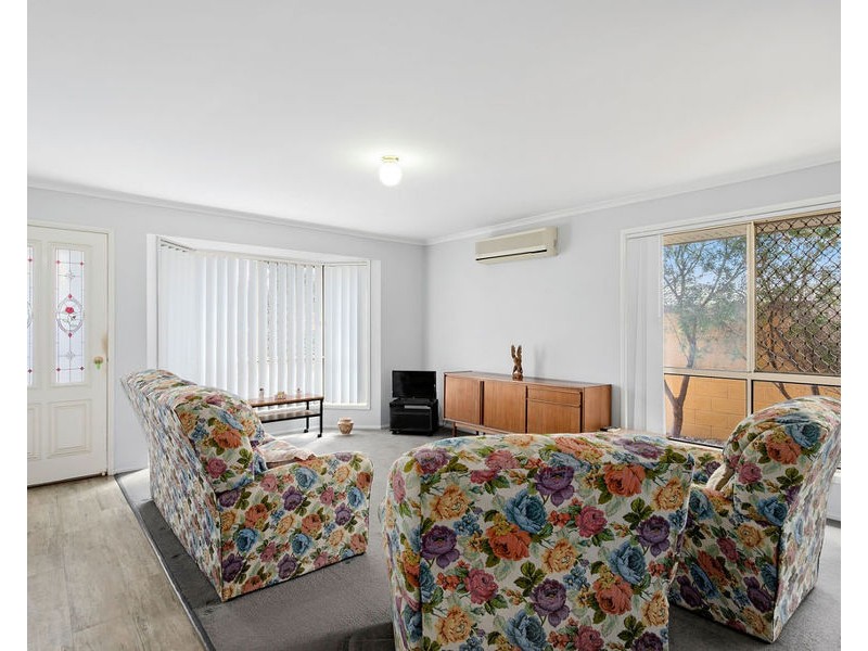 10 Diosma Close, Yamanto QLD 4305