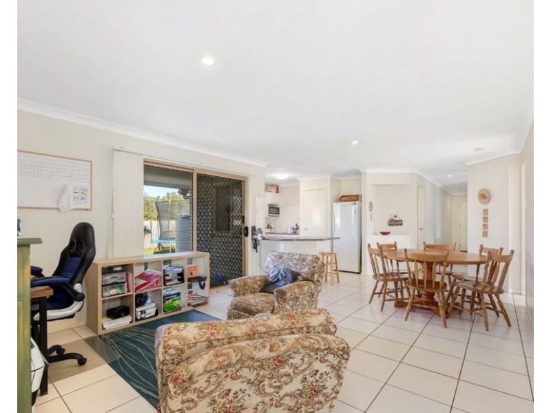 18 Vivian Hancock Drive, North Booval QLD 4304