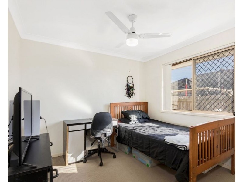 18 Vivian Hancock Drive, North Booval QLD 4304