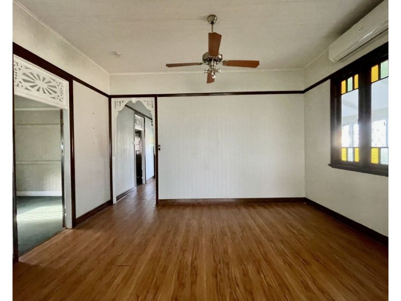 38 Moffat Street, Ipswich QLD 4305