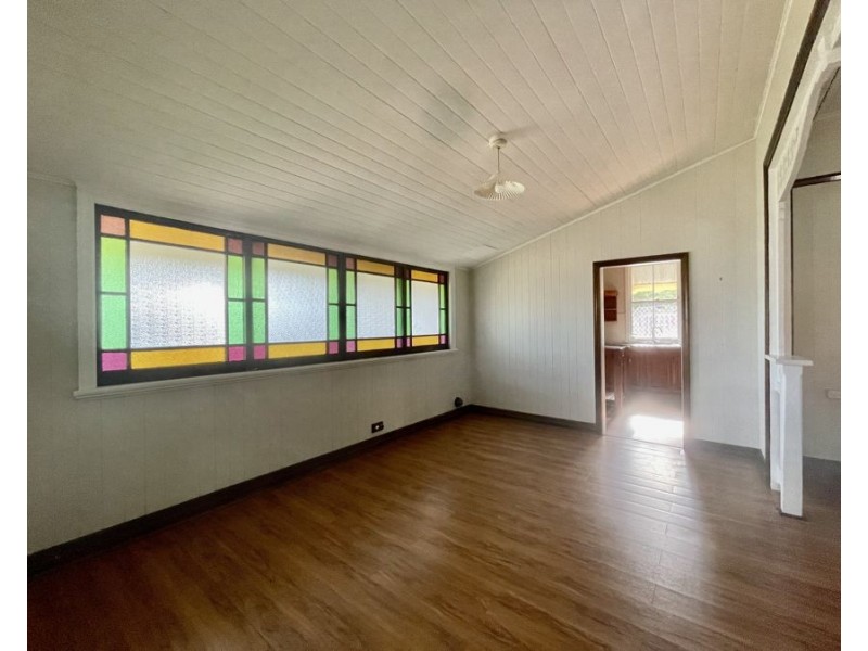 38 Moffat Street, Ipswich QLD 4305