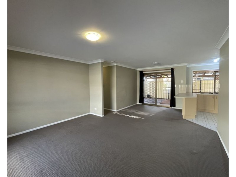1/15 Craig St, Redbank Plains QLD 4301