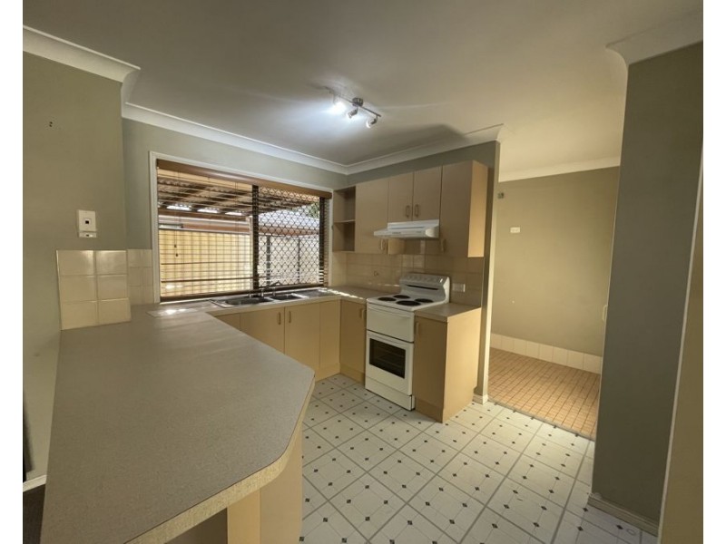 1/15 Craig St, Redbank Plains QLD 4301