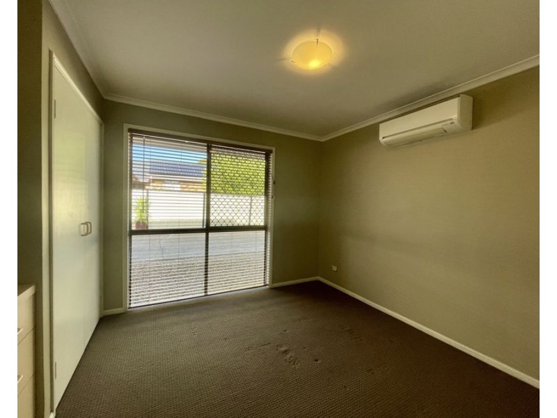 1/15 Craig St, Redbank Plains QLD 4301