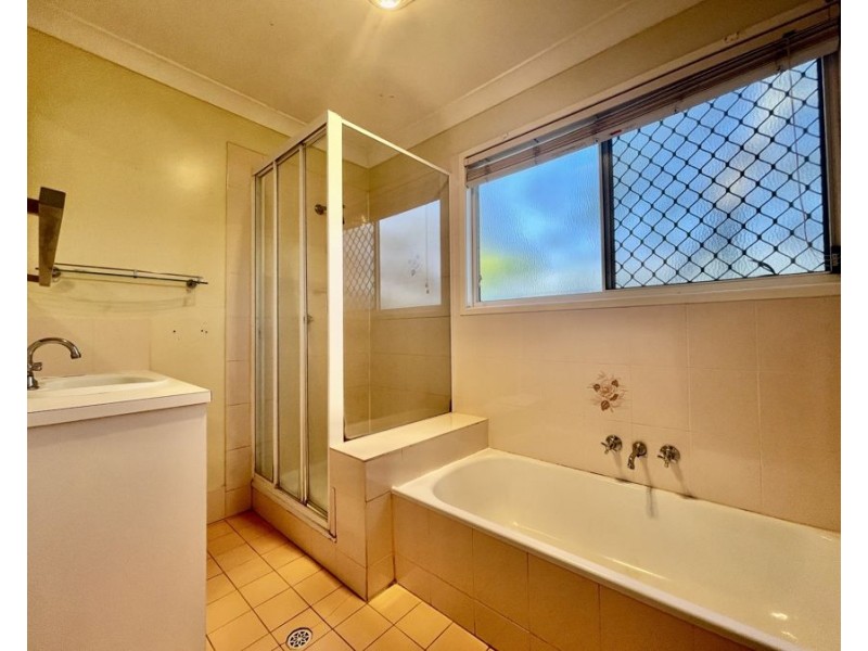 18 Mcmillan Street, Churchill QLD 4305