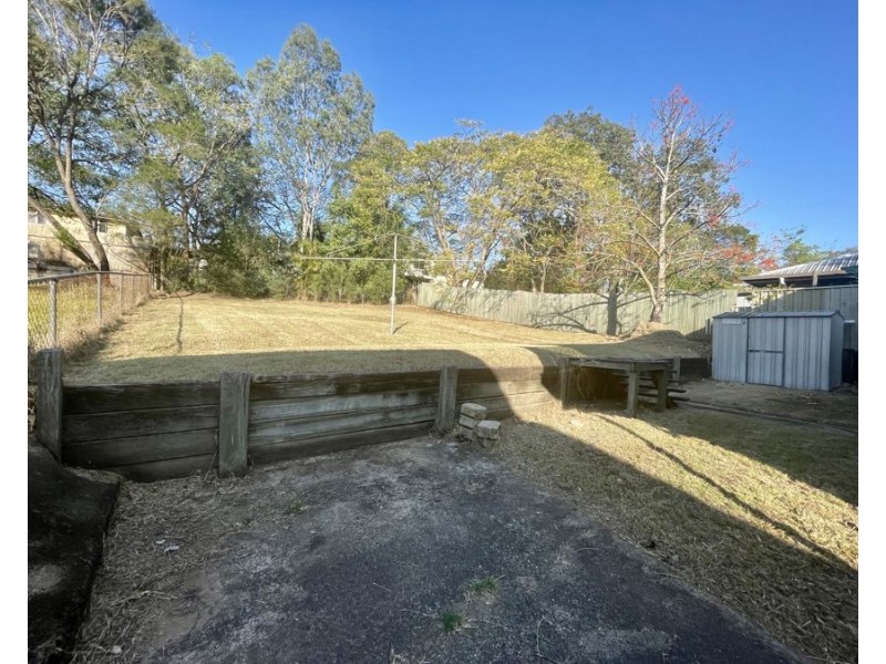 18 Mcmillan Street, Churchill QLD 4305