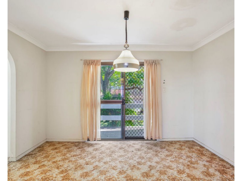 1 Booth Street, Brassall QLD 4305