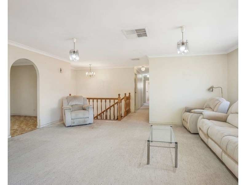 1 Booth Street, Brassall QLD 4305