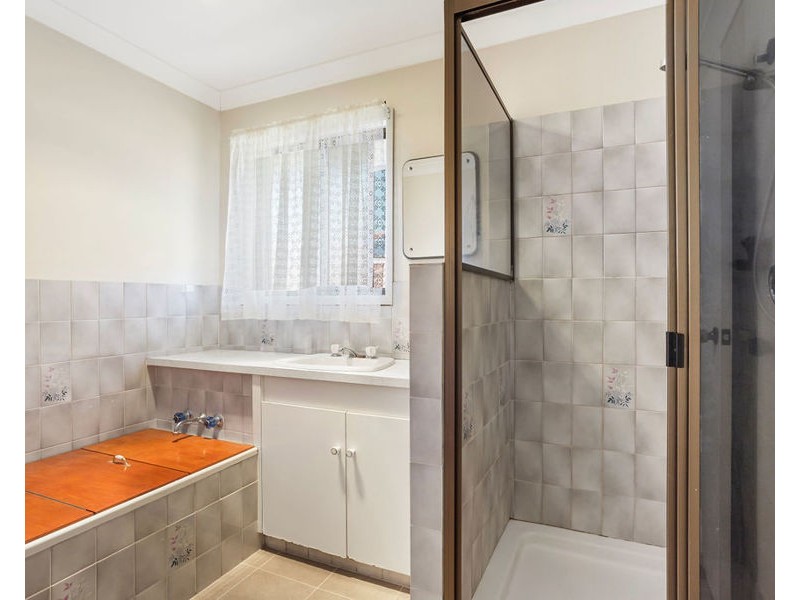 1 Booth Street, Brassall QLD 4305