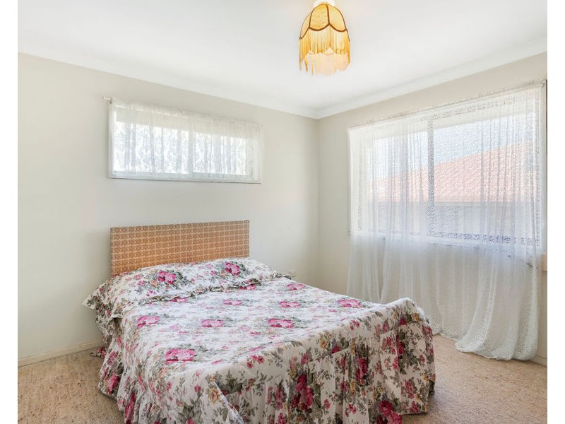 1 Booth Street, Brassall QLD 4305