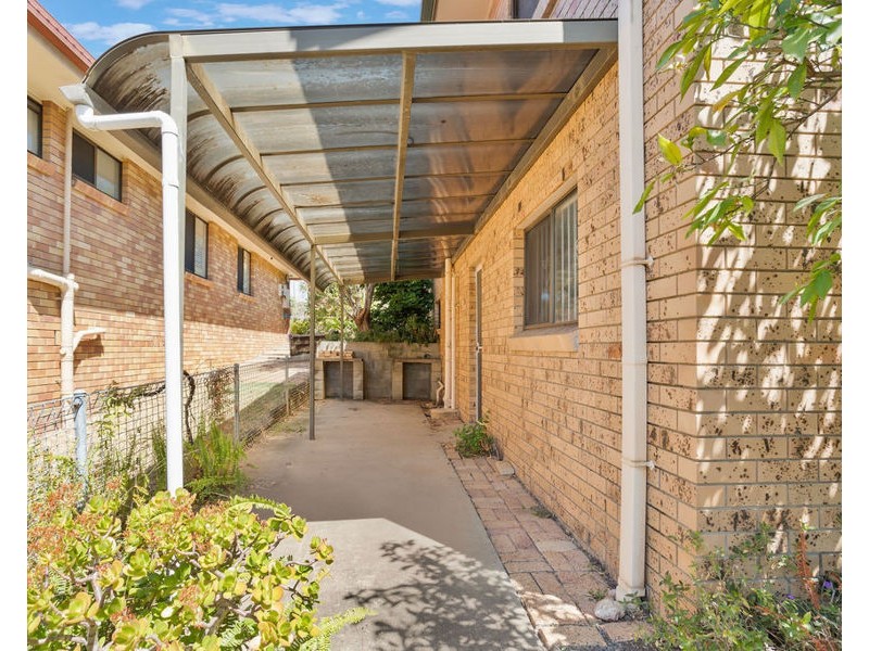 1 Booth Street, Brassall QLD 4305