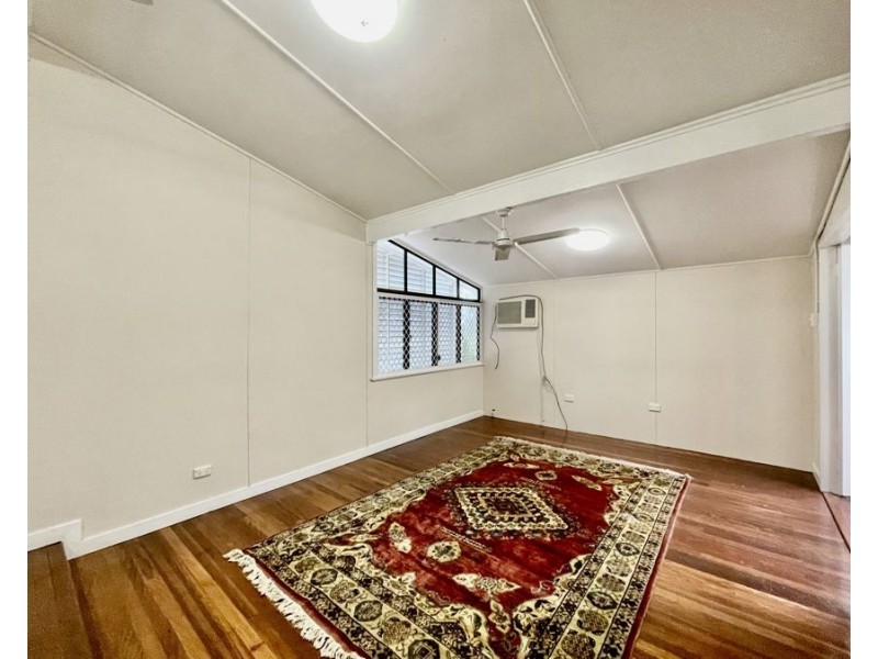 6 Marcel Street, East Ipswich QLD 4305