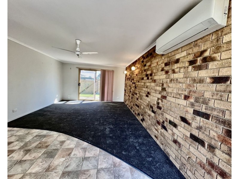 2/15 Wellington Street, Brassall QLD 4305