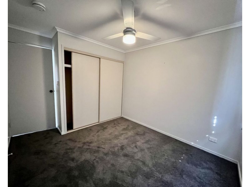 2/15 Wellington Street, Brassall QLD 4305
