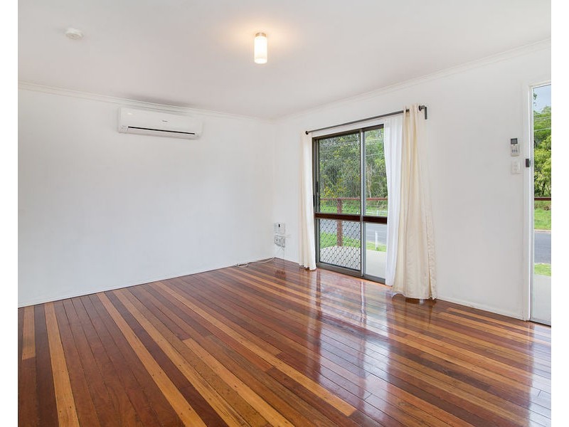 4 Duce St, Bundamba QLD 4304