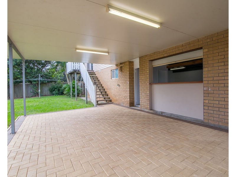 4 Duce St, Bundamba QLD 4304