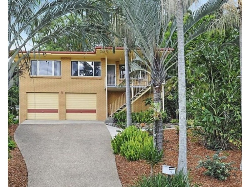 9 Wandearah Cresent, Ferny Hills QLD 4055