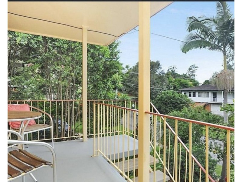 9 Wandearah Cresent, Ferny Hills QLD 4055