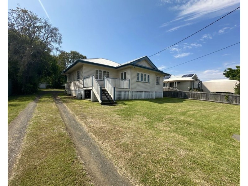 34 Frederick Street, Newtown QLD 4305