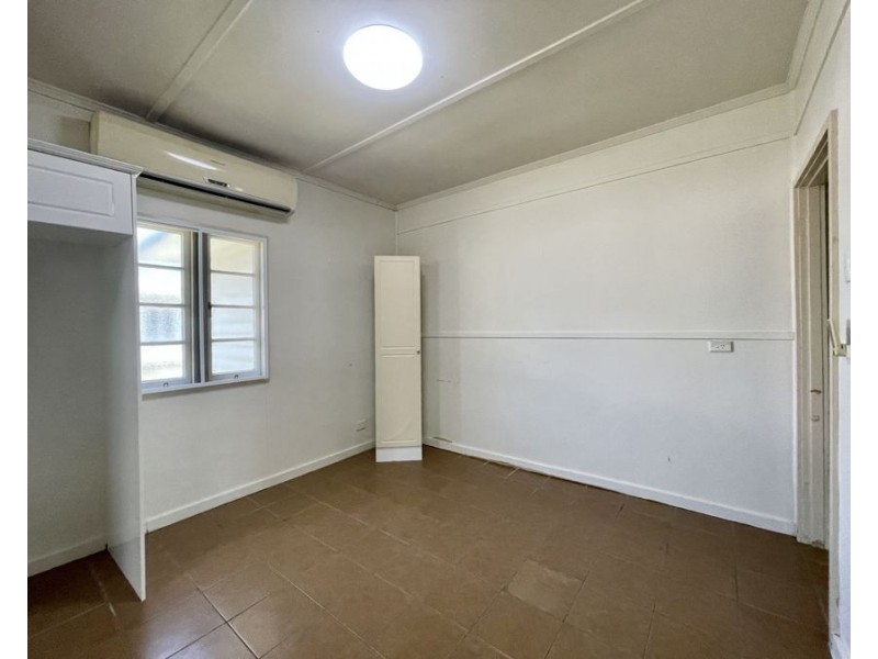 34 Frederick Street, Newtown QLD 4305