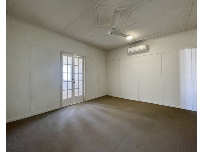 34 Frederick Street, Newtown QLD 4305