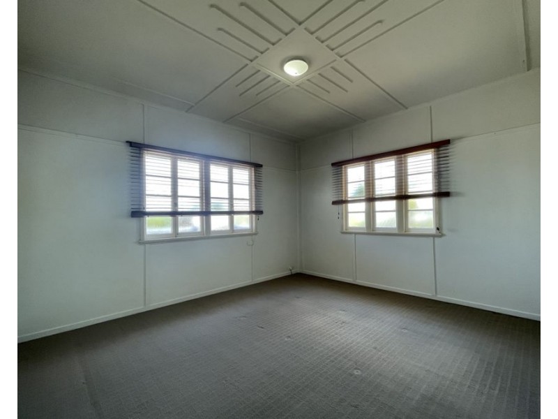 34 Frederick Street, Newtown QLD 4305